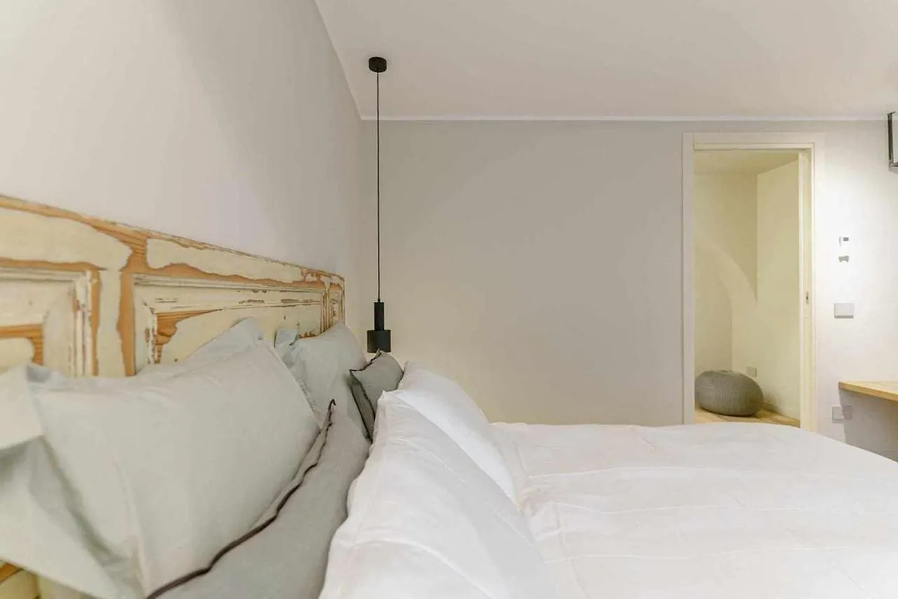 Crociferi Luxury Apartment Катания