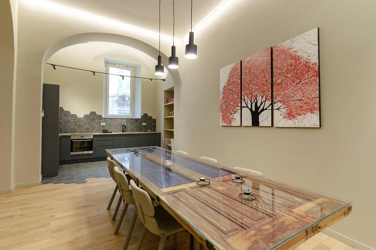 Crociferi Luxury Apartment Катания