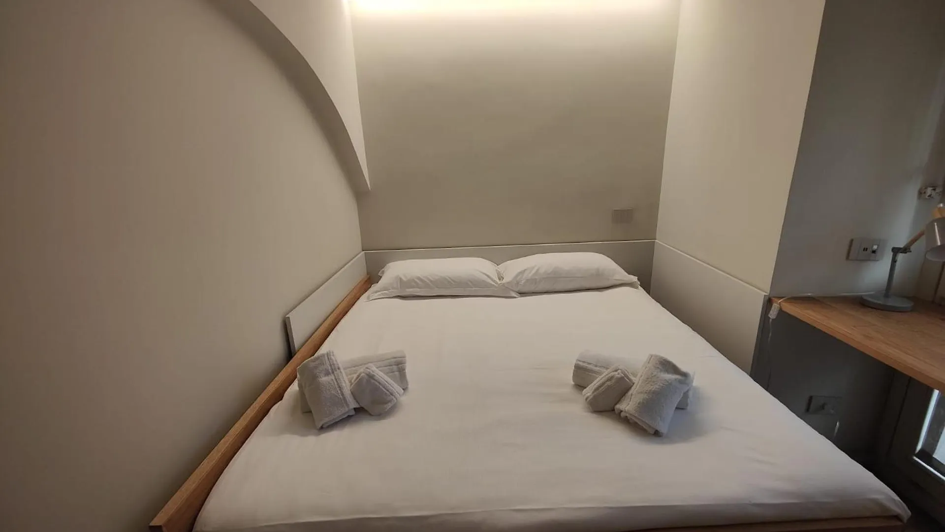 Crociferi Luxury Apartment Катания Италия