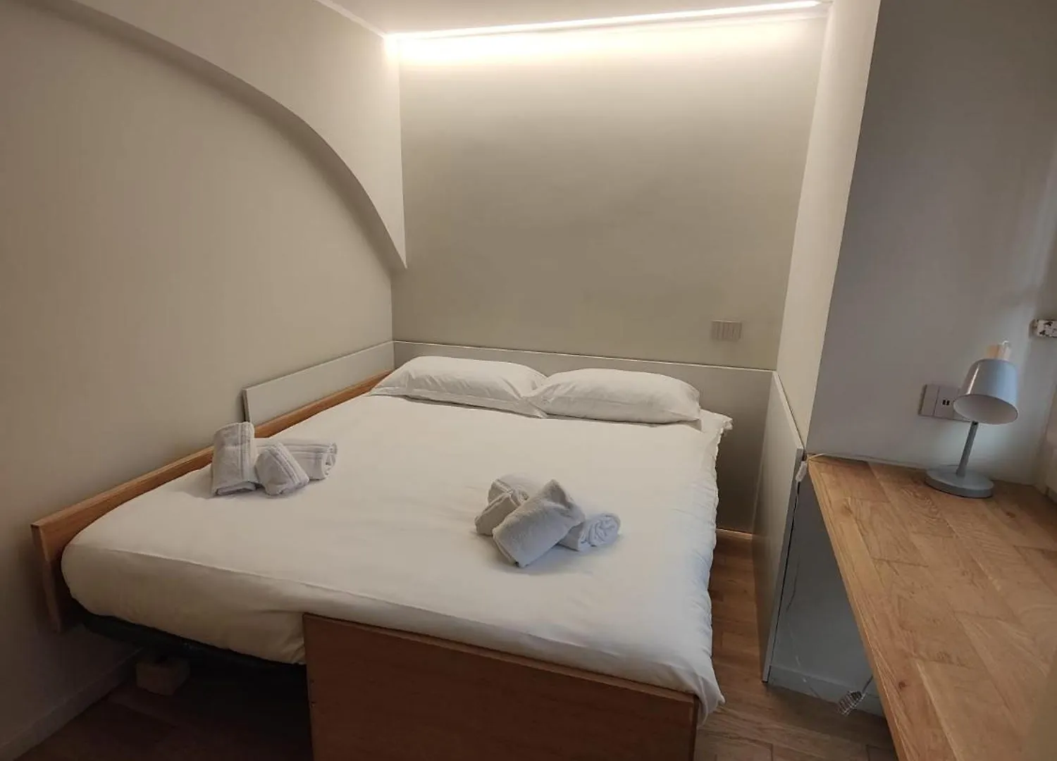 Crociferi Luxury Apartment Катания 0*,  Италия